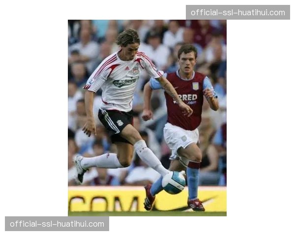 “速报：利物浦3-1阿斯顿维拉，迪亚斯两射一传，红军稳居前三”