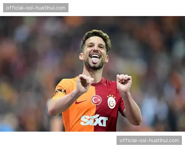 半场战报：里尔0-0兰斯，双方控球率相当但射正次数寥寥。