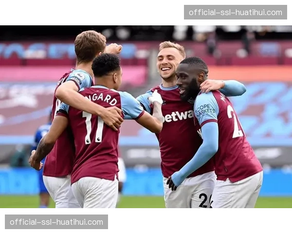 英超争四格局白热化，热刺、曼联、纽卡谁将掉队？